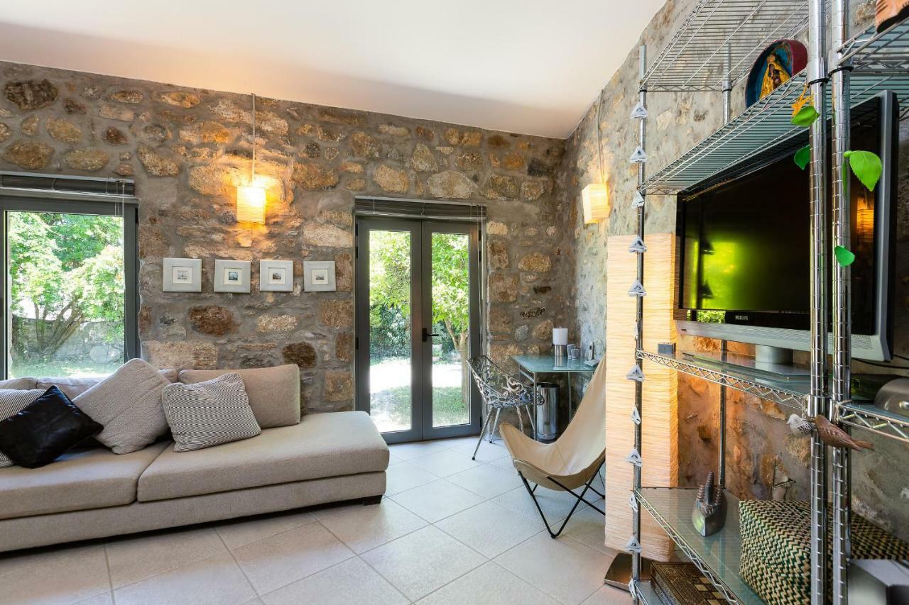 Muazzo Creta Stone House, Nature Escape With Pool, By Thinkvilla Pigí Extérieur photo